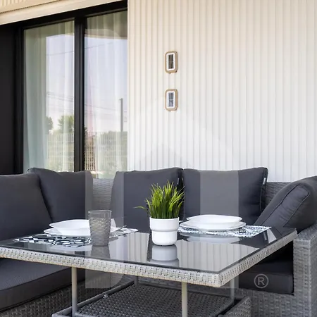 Homiday - Waterfront Roseto 아파트