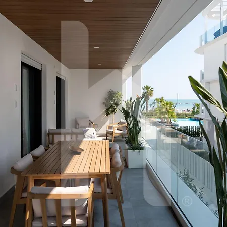 아파트 Homiday - Waterfront Roseto *
